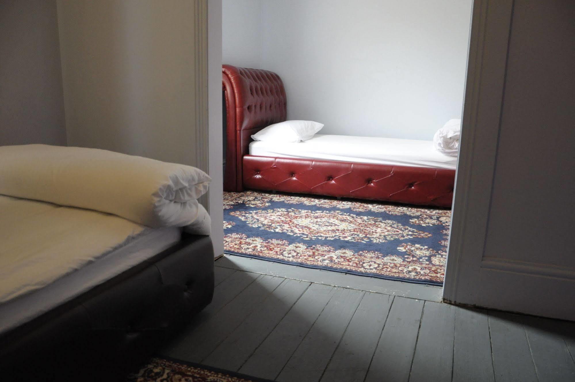 Backpackers Imperial Hotel Hobart Exterior photo